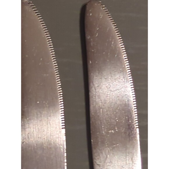 Oneida KENNETT SQUARE HH Distinction Deluxe Stainless Flatware Butter Knives 6 - Picture 5 of 12